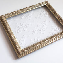 Load image into Gallery viewer, Antique Style Lace Earring Holder
